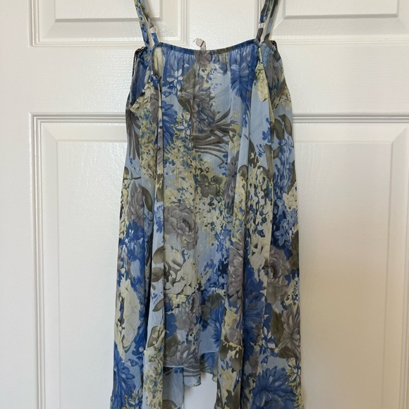 Flower Front Embroidered Cami Top Uneven Hem size S - Picture 5 of 10